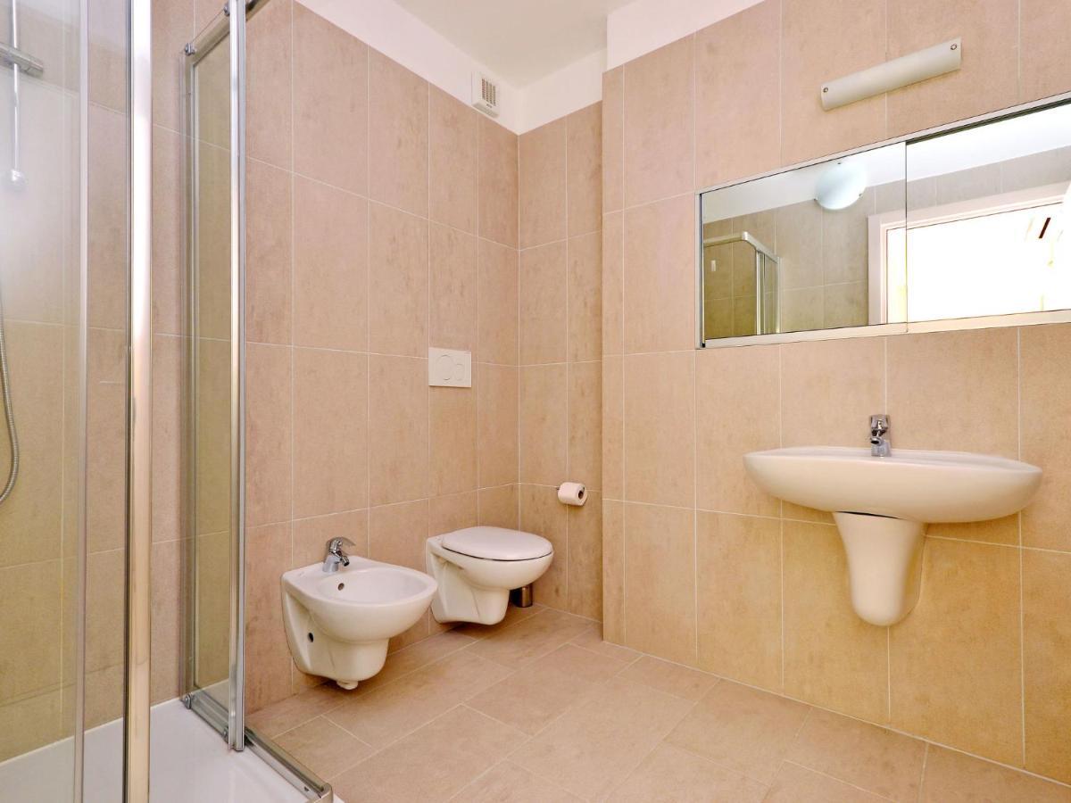 Apartment Fiore-2 By Interhome Lignano Sabbiadoro Luaran gambar